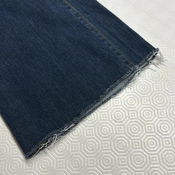 Gap Dark Wash Boot Cut Raw Hem Denim Jeans Size 6/28 Regular - Picture 6 of 13